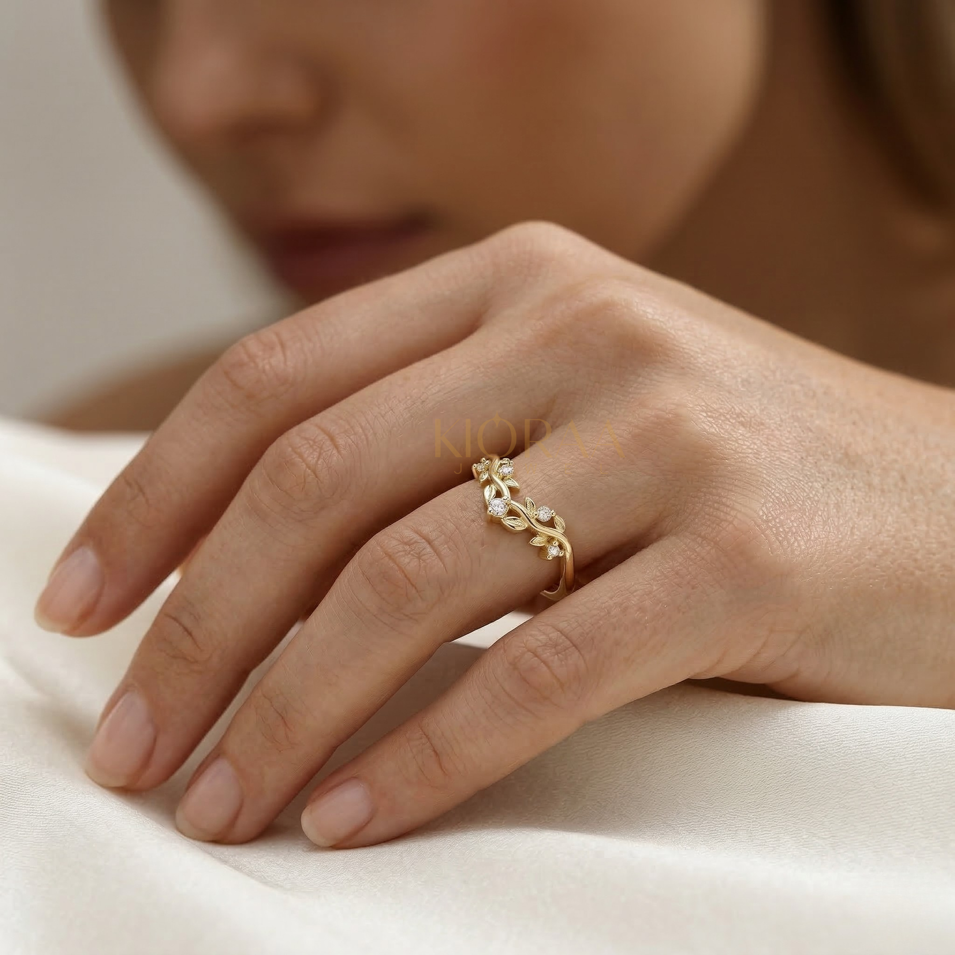 Round Cut Nature Inspired Leaf Wedding Band