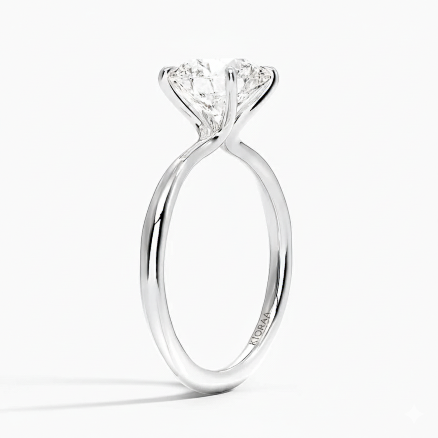 Round Cut Solitair Diamond Engagement Ring