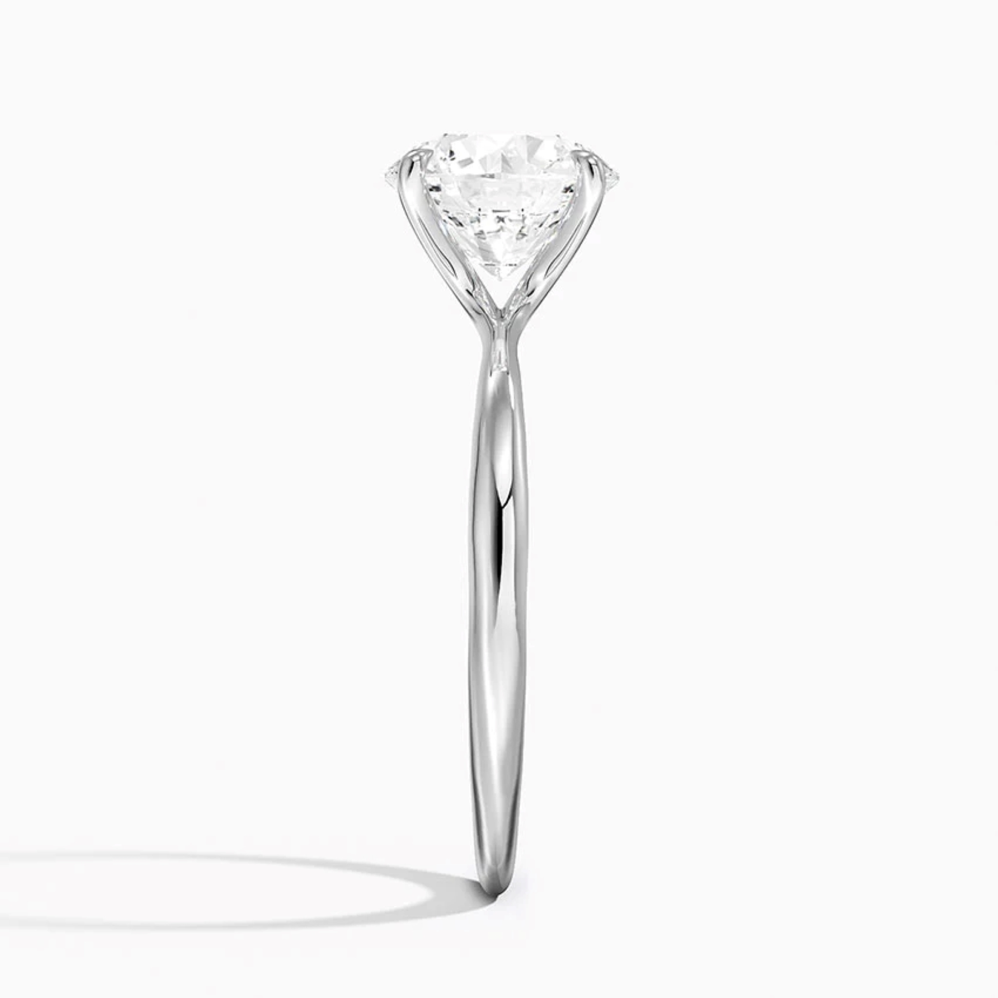 Round Cut Solitair Diamond Engagement Ring