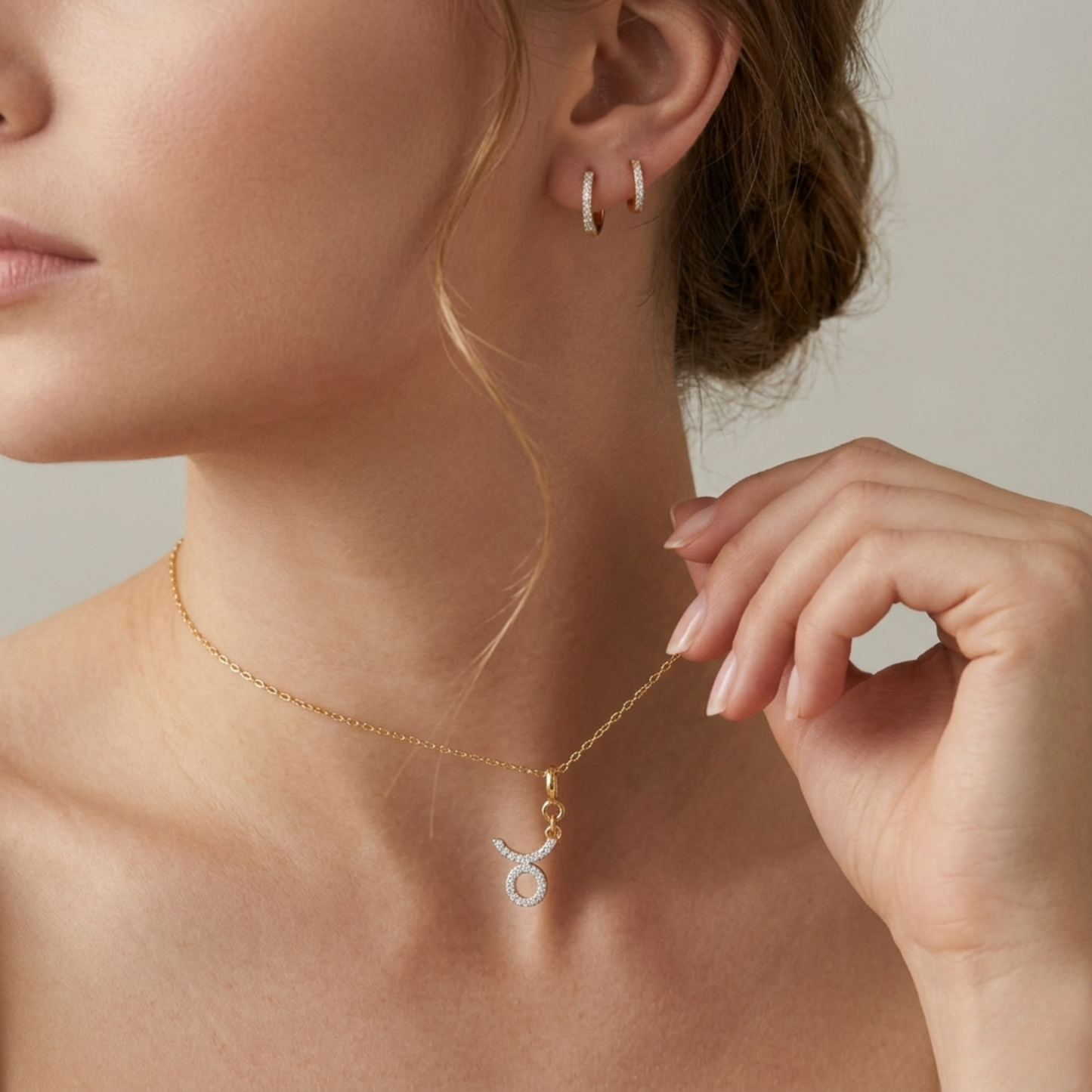 Taurus Signature Multiwearable Pendant