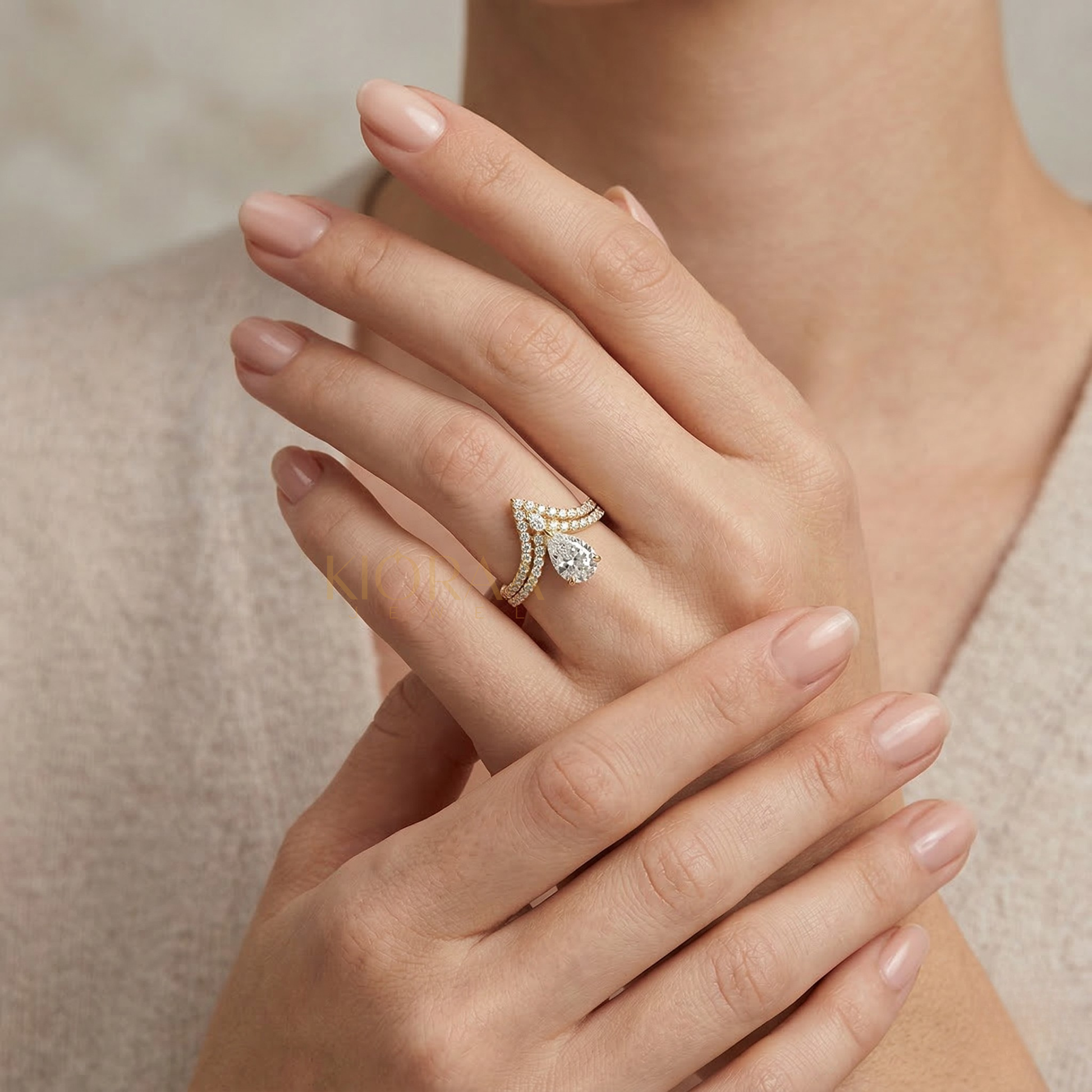 Pear Shape Engagement Ring With Round Cut V Shaped Eternity Wedding Band