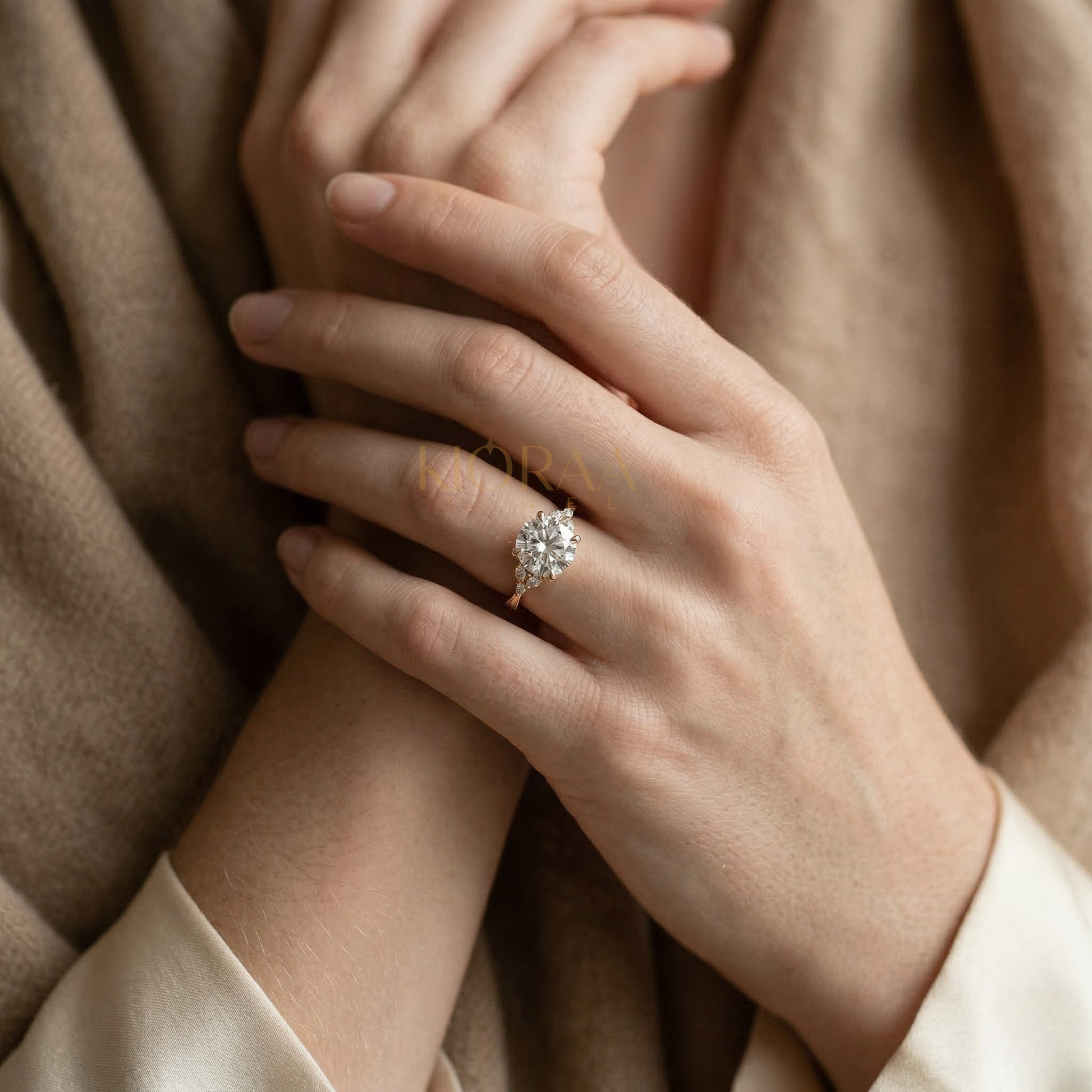 Round Shape Vintage  Engagement Ring