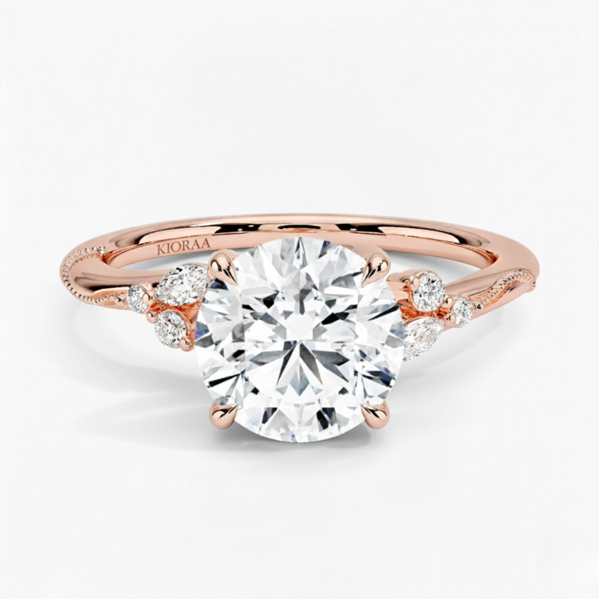 Round Shape Vintage  Engagement Ring