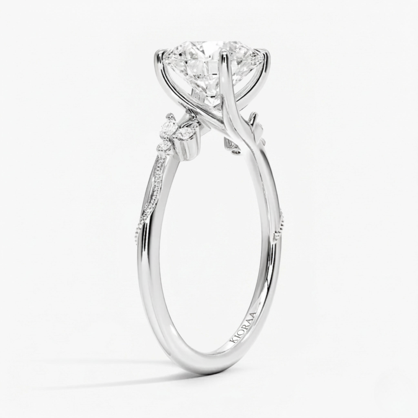 Round Shape Vintage  Engagement Ring
