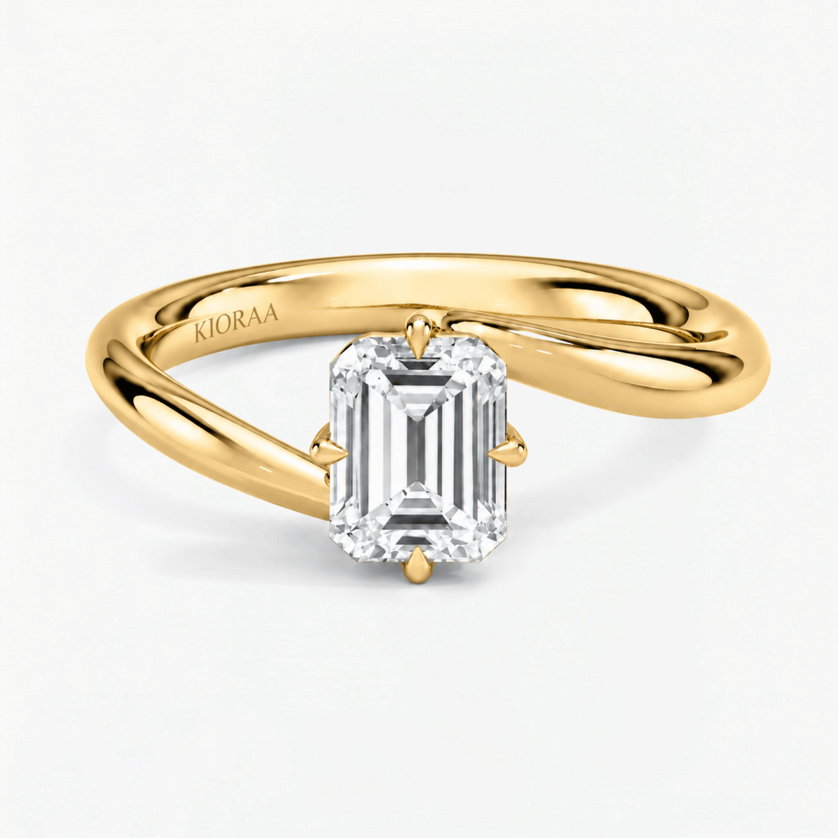 Emerald Eternal Curve Solitaire Engagement Ring