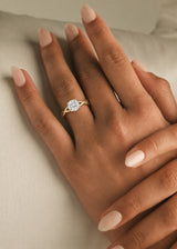 Classic Simple Twist Solitaire Engagement Ring, thumbnail 2